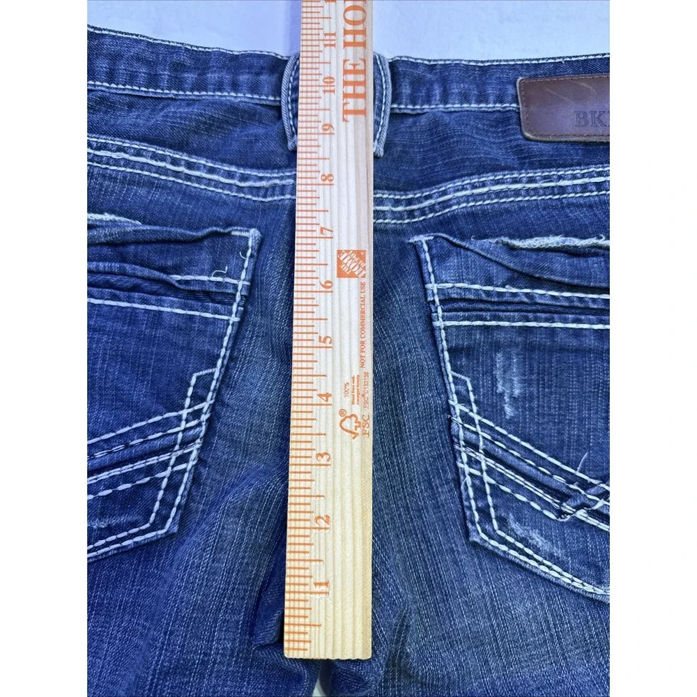 BKE Aiden Jeans Mens 29R  Straight Distressed Stretch  Denim Buckle WHISKERING